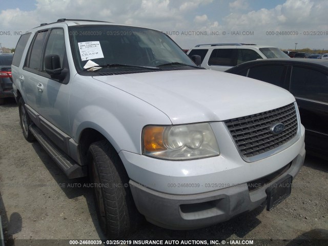 1FMRU15W43LC01445 - 2003 FORD EXPEDITION XLT WHITE photo 1