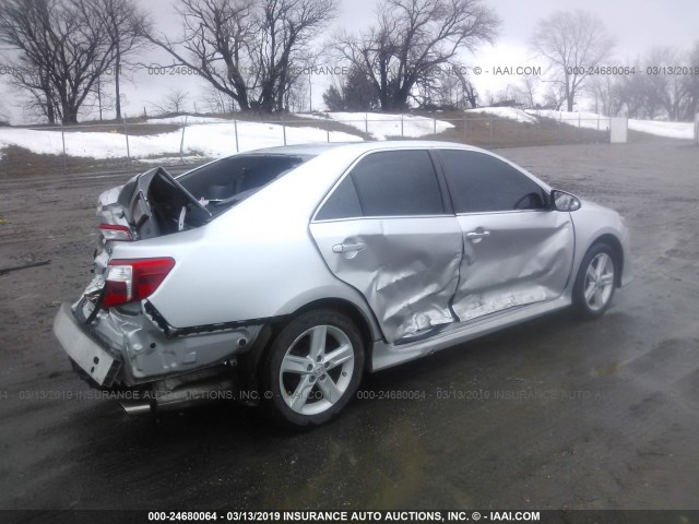 4T1BF1FK2CU156927 - 2012 TOYOTA CAMRY SE/LE/XLE SILVER photo 4