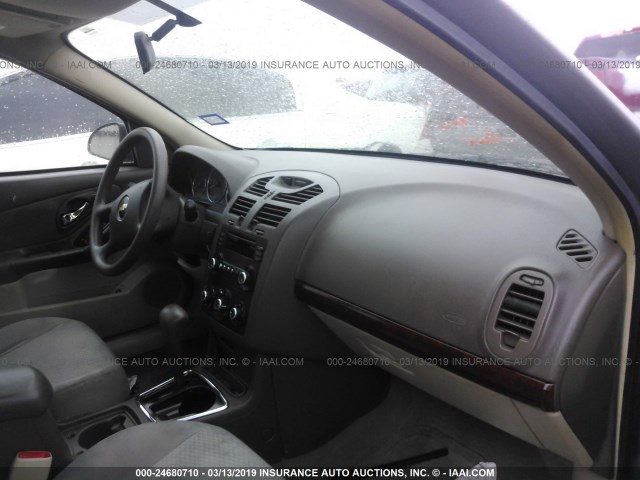 1G1ZS58F87F227458 - 2007 CHEVROLET MALIBU LS BROWN photo 5