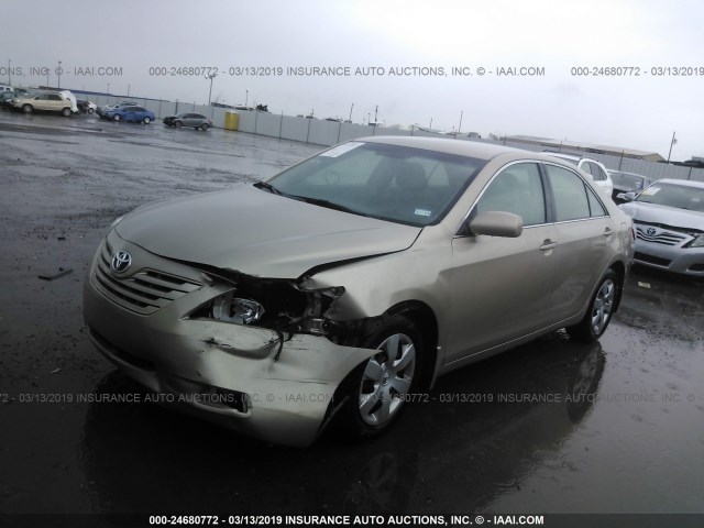 4T1BE46K69U308222 - 2009 TOYOTA CAMRY SE/LE/XLE GOLD photo 2