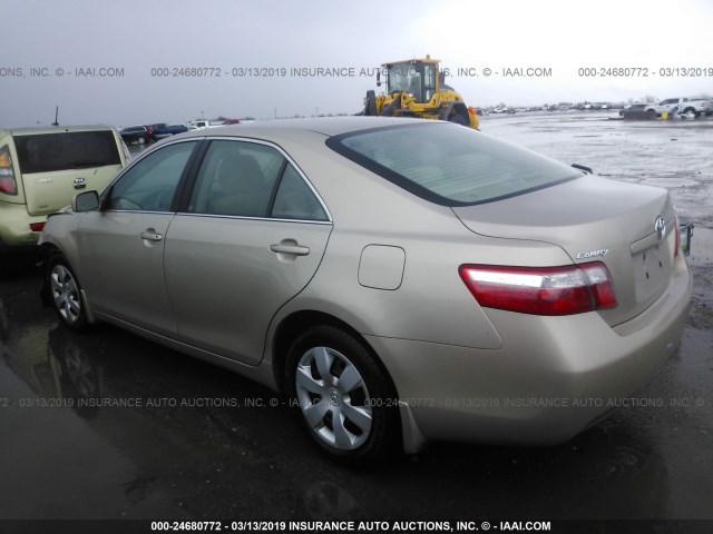 4T1BE46K69U308222 - 2009 TOYOTA CAMRY SE/LE/XLE GOLD photo 3