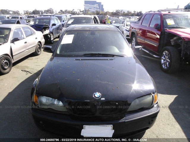 WBAAZ33434KP82957 - 2004 BMW 325 IS SULEV BLACK photo 6