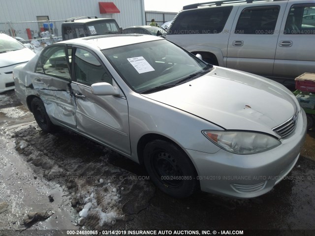 4T1BE32K76U149481 - 2006 TOYOTA CAMRY LE/XLE/SE SILVER photo 1