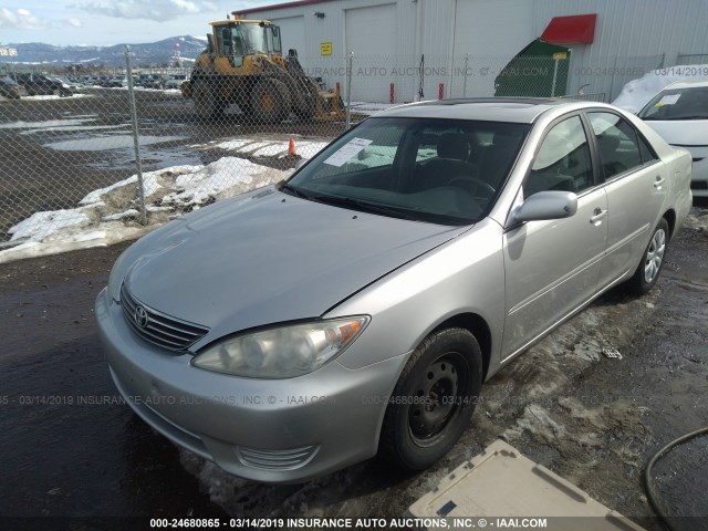 4T1BE32K76U149481 - 2006 TOYOTA CAMRY LE/XLE/SE SILVER photo 2