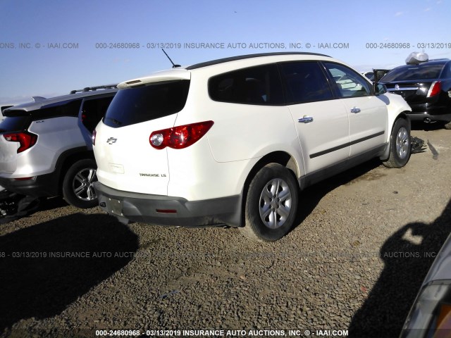 1GNKREED8CJ158034 - 2012 CHEVROLET TRAVERSE LS WHITE photo 4