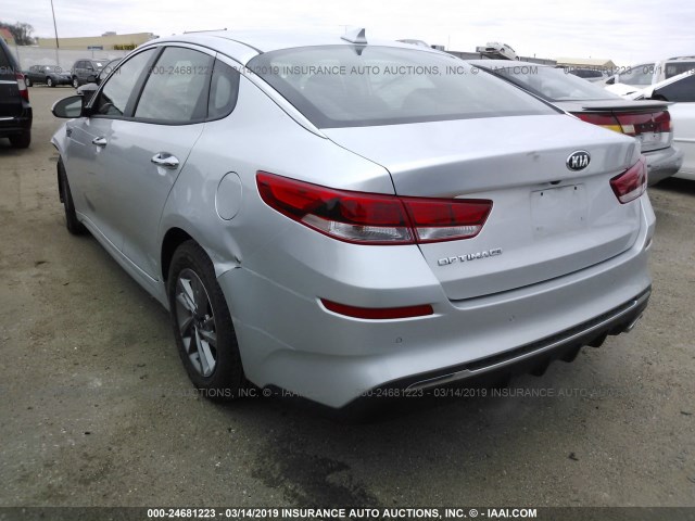 5XXGT4L33KG294093 - 2019 KIA OPTIMA LX/S SILVER photo 3