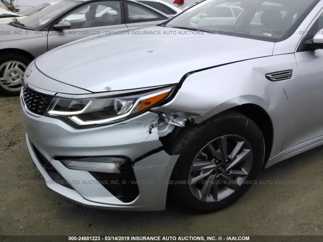 5XXGT4L33KG294093 - 2019 KIA OPTIMA LX/S SILVER photo 6