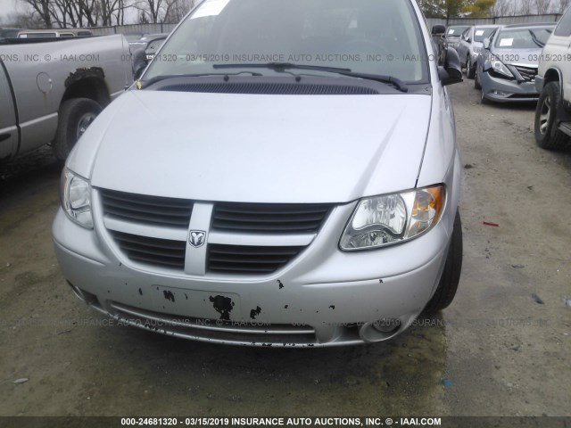 2D4GP44L16R860805 - 2006 DODGE GRAND CARAVAN SXT SILVER photo 6