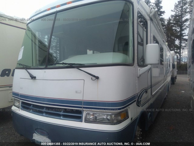 1FCNF53S210A18516 - 2002 FORD 3550BSL  WHITE photo 2