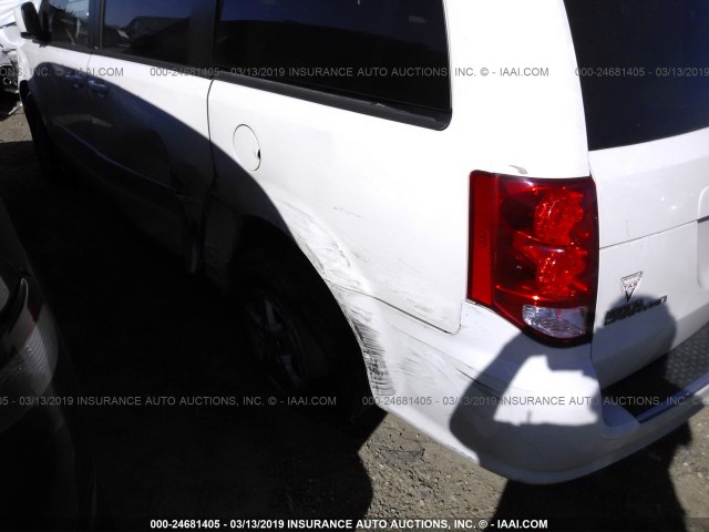 2C4RDGCG2CR396214 - 2012 DODGE GRAND CARAVAN SXT WHITE photo 6