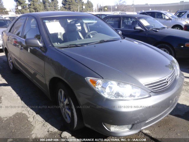 4T1BF32K75U619276 - 2005 TOYOTA CAMRY LE/XLE/SE GRAY photo 1