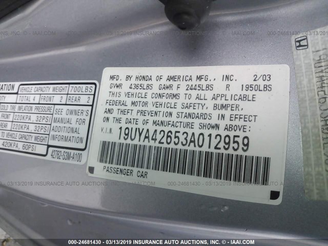 19UYA42653A012959 - 2003 ACURA 3.2CL TYPE-S SILVER photo 9