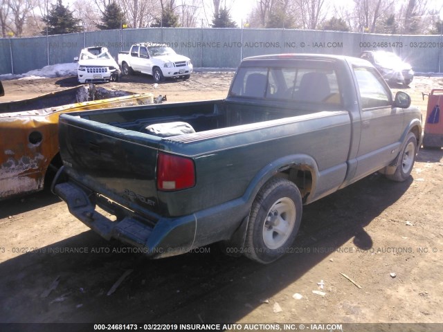 1GCCS1440V8157434 - 1997 CHEVROLET S TRUCK S10 GREEN photo 4