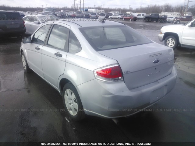 1FAHP34N38W139592 - 2008 FORD FOCUS S/SE GRAY photo 3