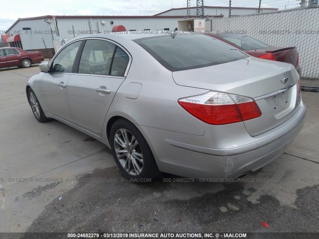 KMHGC46FX9U062600 - 2009 HYUNDAI GENESIS 4.6L SILVER photo 3