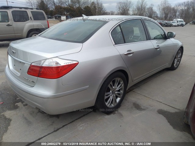 KMHGC46FX9U062600 - 2009 HYUNDAI GENESIS 4.6L SILVER photo 4