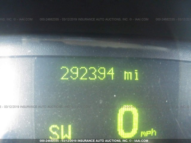 2LNBL8EV4AX752768 - 2010 LINCOLN TOWN CAR EXECUTIVE L BLACK photo 7