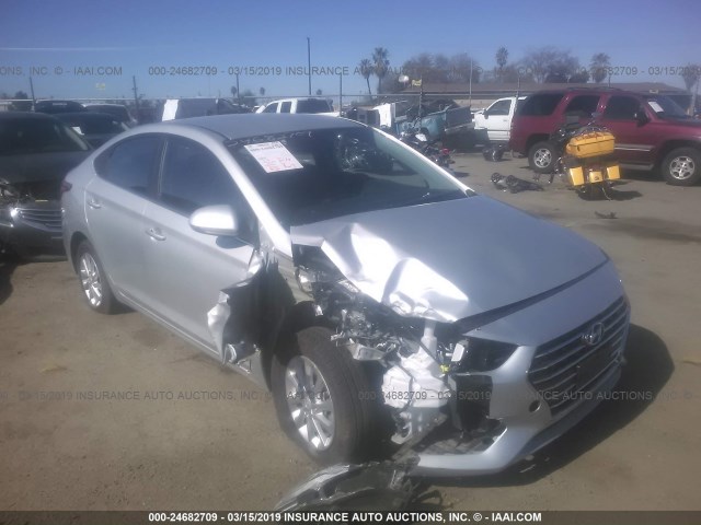 3KPC24A30KE055632 - 2019 HYUNDAI ACCENT SE/SEL SILVER photo 1