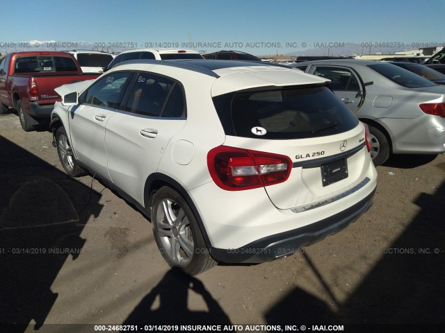 WDCTG4GBXJJ371292 - 2018 MERCEDES-BENZ GLA 250 4MATIC WHITE photo 3