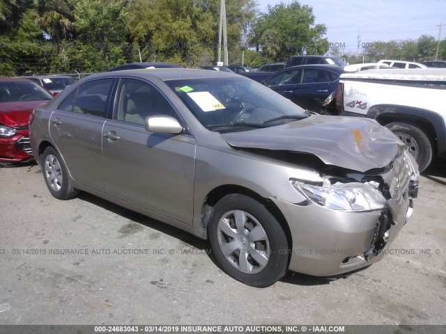 JTNBE46K773051526 - 2007 TOYOTA CAMRY NEW GENERAT CE/LE/XLE/SE GOLD photo 1