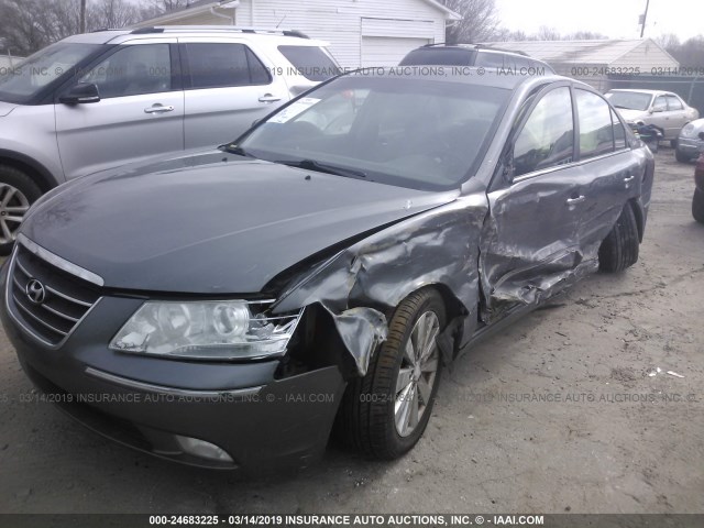 5NPEU46C19H471691 - 2009 HYUNDAI SONATA SE/LIMITED GRAY photo 2