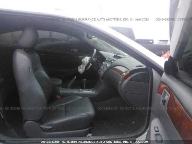 4T1CA38P06U096559 - 2006 TOYOTA CAMRY SOLARA SE/SLE ვერცხლისფერი ფოტო 5