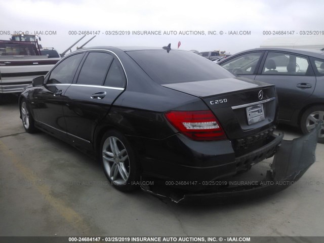 WDDGF4HB1CR223518 - 2012 MERCEDES-BENZ C 250 GRAY photo 3