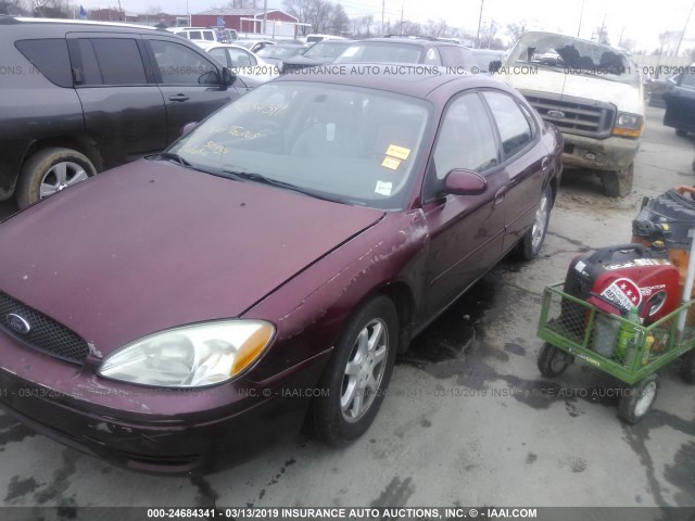 1FAFP56U65A310934 - 2005 FORD TAURUS SEL RED photo 2