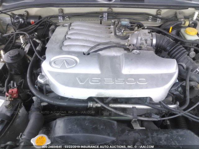 JNRDR09Y81W219948 - 2001 INFINITI QX4 SILVER photo 10