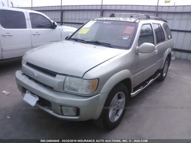 JNRDR09Y81W219948 - 2001 INFINITI QX4 SILVER photo 2