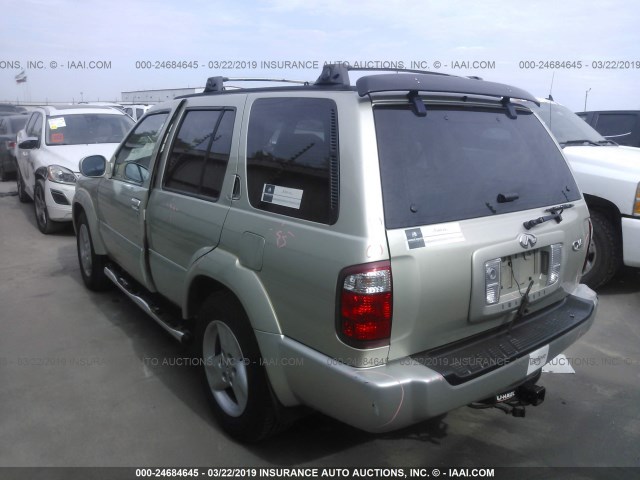 JNRDR09Y81W219948 - 2001 INFINITI QX4 SILVER photo 3