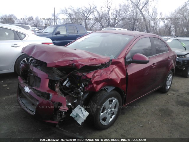 1G1JB5SH3D4192469 - 2013 CHEVROLET SONIC LS RED photo 2