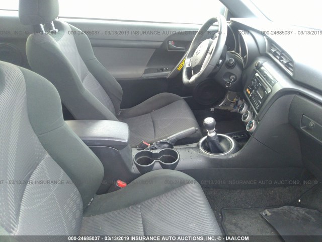 JTKJF5C79C3027377 - 2012 TOYOTA SCION TC SILVER photo 5