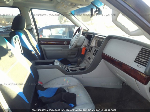 5LMEU88H05ZJ27801 - 2005 LINCOLN AVIATOR 黑色 照片 5