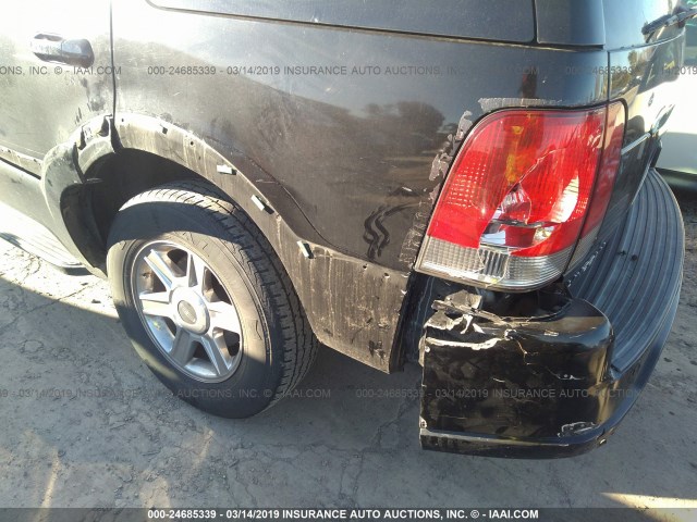 5LMEU88H05ZJ27801 - 2005 LINCOLN AVIATOR 黑色 照片 6