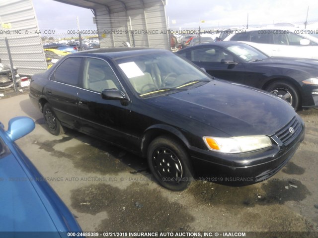 JT2BG22K7W0240405 - 1998 TOYOTA CAMRY CE/LE/XLE 黑色 照片 1