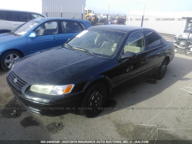 JT2BG22K7W0240405 - 1998 TOYOTA CAMRY CE/LE/XLE 黑色 照片 2
