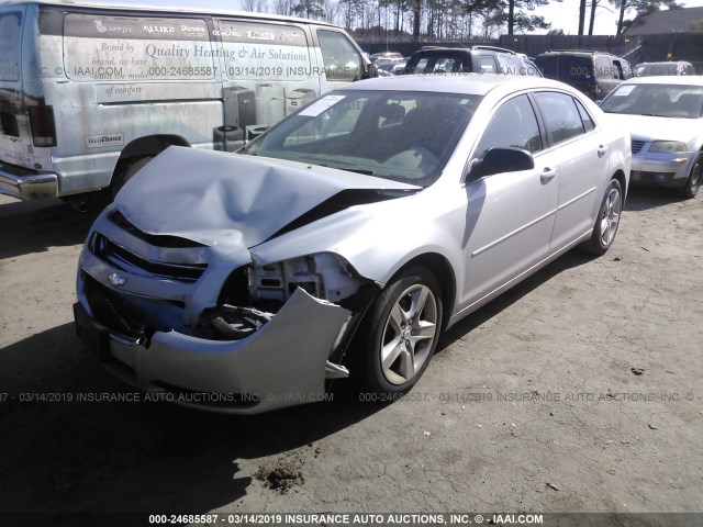 1G1ZB5E01CF108046 - 2012 CHEVROLET MALIBU LS 银色 照片 2