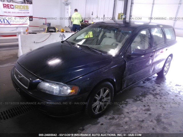 YV1SW59V742365072 - 2004 VOLVO V70 FWD BLUE photo 2