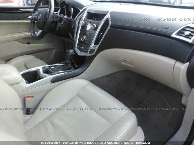 3GYFNEEY9AS547957 - 2010 CADILLAC SRX PERFORMANCE COLLECTION WHITE photo 5