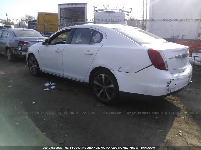 1LNHM94R29G630607 - 2009 LINCOLN MKS WHITE photo 3