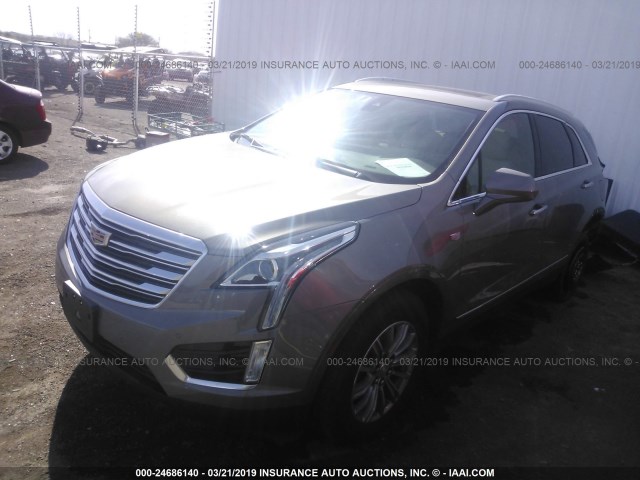 1GYKNBRS8HZ311686 - 2017 CADILLAC XT5 LUXURY GRAY photo 2