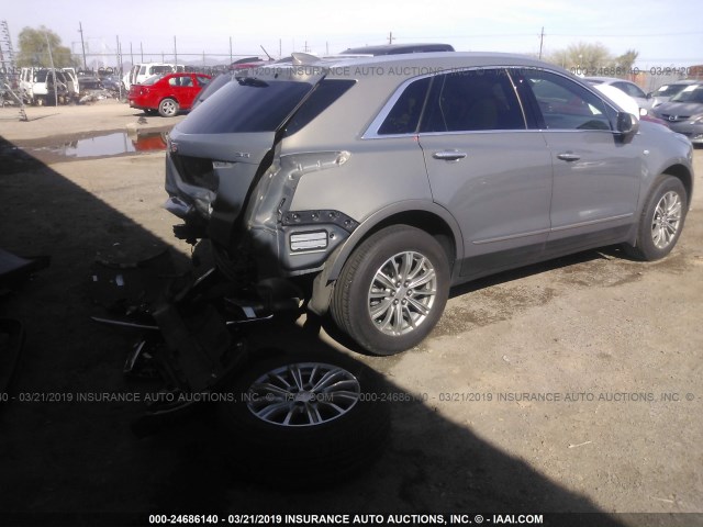 1GYKNBRS8HZ311686 - 2017 CADILLAC XT5 LUXURY GRAY photo 4