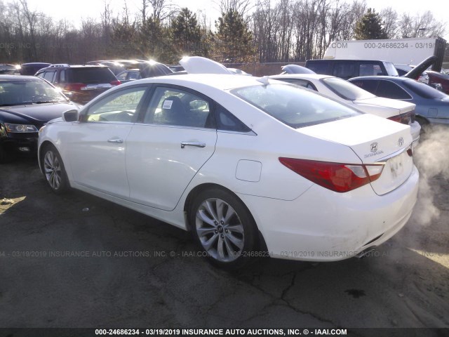 5NPEC4AC2DH508170 - 2013 HYUNDAI SONATA SE/LIMITED WHITE photo 3