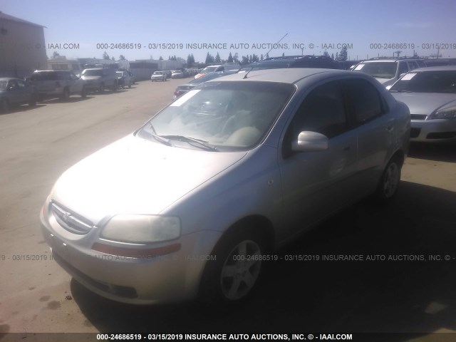 KL1TD52625B332296 - 2005 CHEVROLET AVEO LS SILVER photo 2