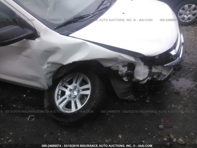 2FMDK3GCXCBA48813 - 2012 FORD EDGE SE WHITE photo 6