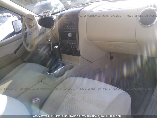 1FMEU73E86ZA10219 - 2006 FORD EXPLORER XLT GOLD photo 5