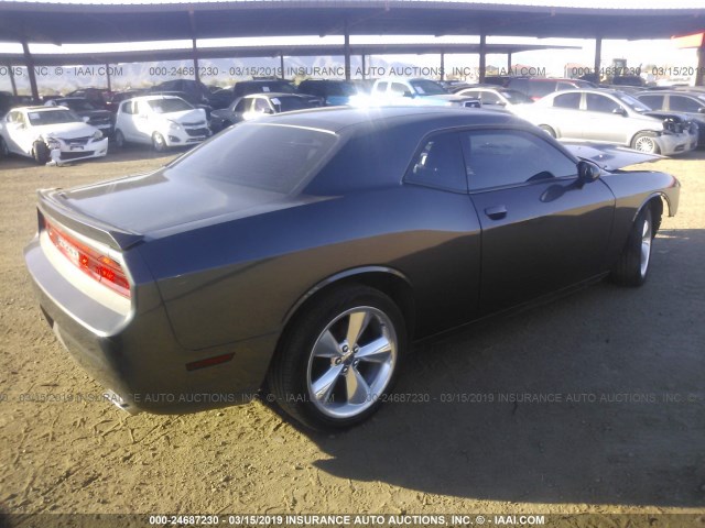 2C3CDYAG7EH111499 - 2014 DODGE CHALLENGER SXT GRAY photo 4