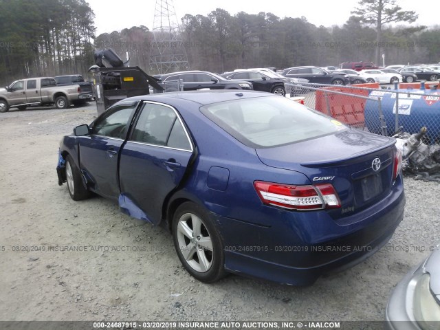 4T1BF3EK7BU634951 - 2011 TOYOTA CAMRY SE/LE/XLE BLUE photo 3