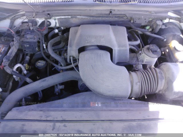 1FMRU15L02LA03238 - 2002 FORD EXPEDITION XLT WHITE photo 10